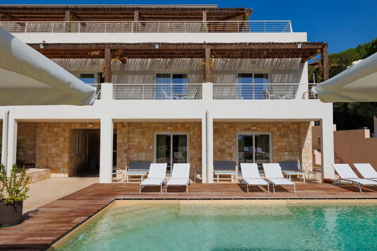 Mercury Beach Hotel Сант'Антьоко Екстер'єр фото