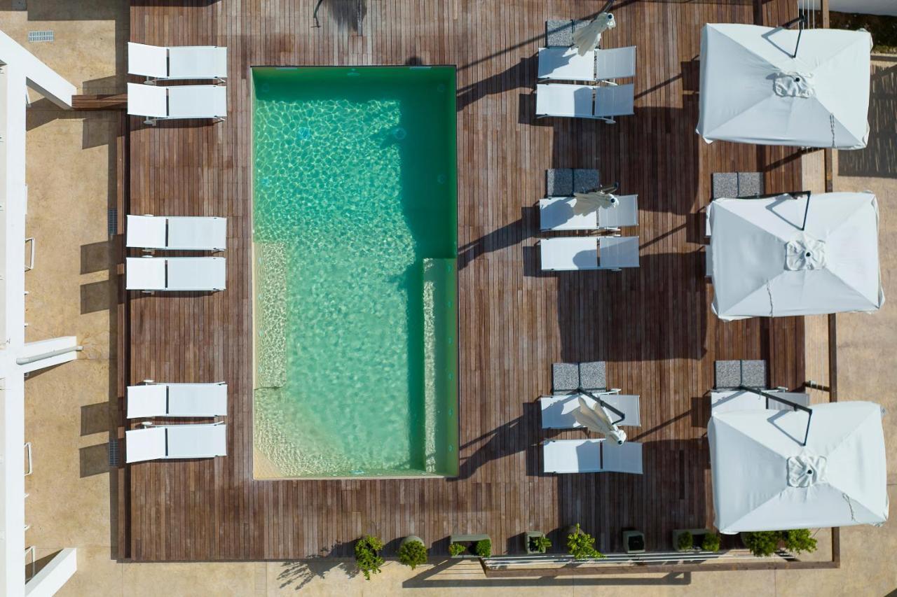 Mercury Beach Hotel Сант'Антьоко Екстер'єр фото