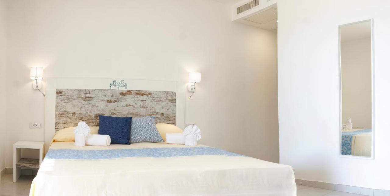 Mercury Beach Hotel Сант'Антьоко Екстер'єр фото