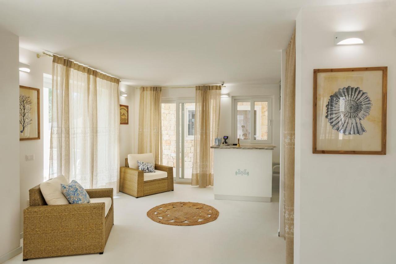 Mercury Beach Hotel Сант'Антьоко Екстер'єр фото