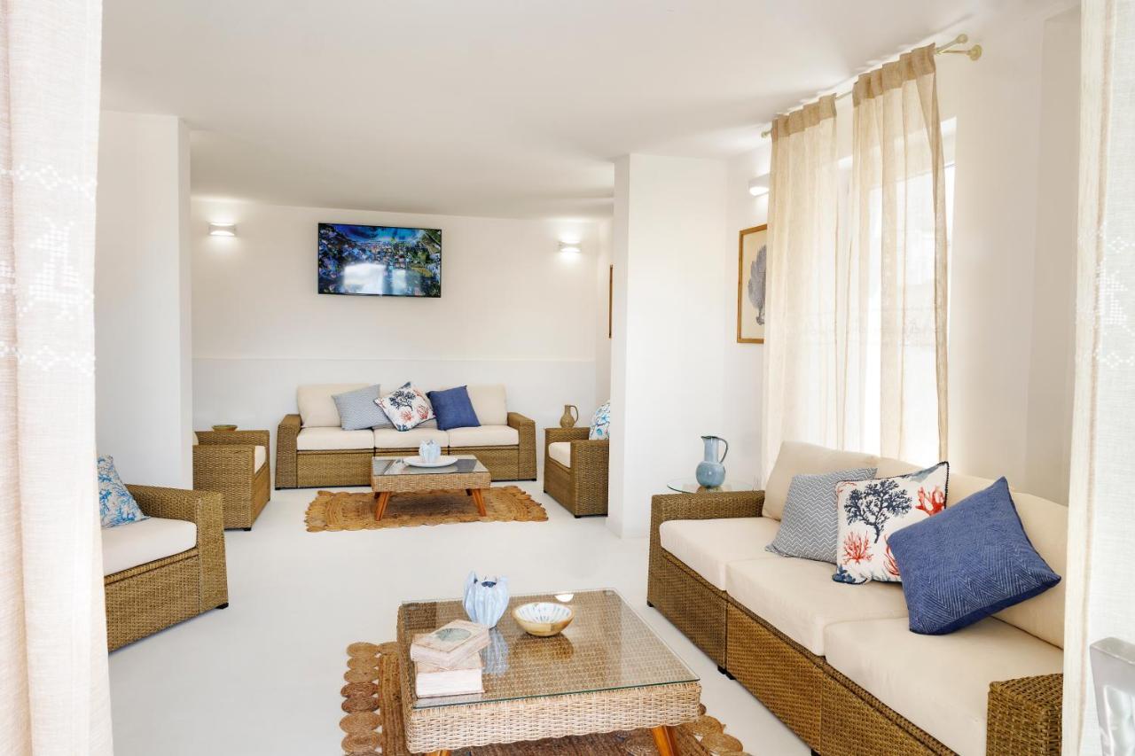 Mercury Beach Hotel Сант'Антьоко Екстер'єр фото