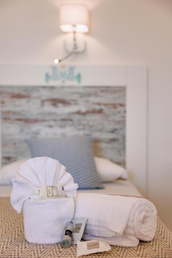 Mercury Beach Hotel Сант'Антьоко Екстер'єр фото