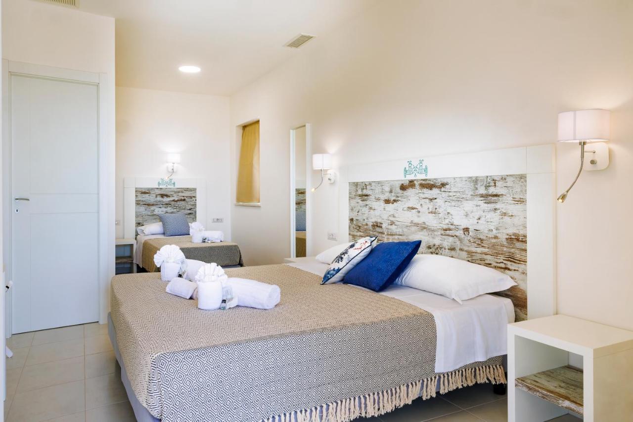 Mercury Beach Hotel Сант'Антьоко Екстер'єр фото